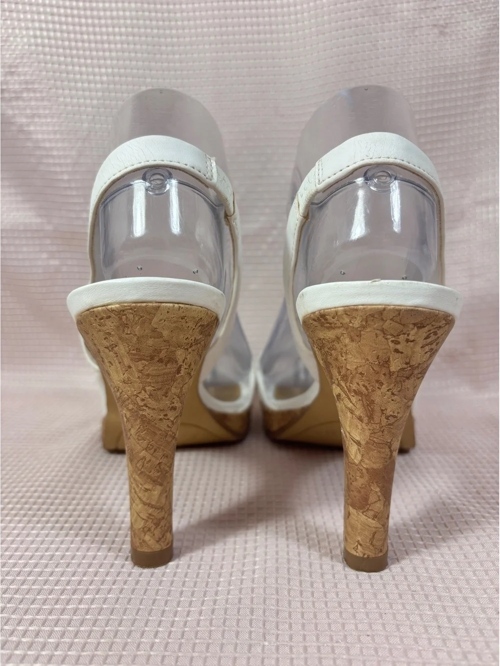 Cream colored Soft leather Fioni Cork Heel size 9